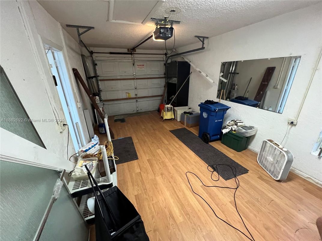 Garage, Interior, Wood Texture Flooring