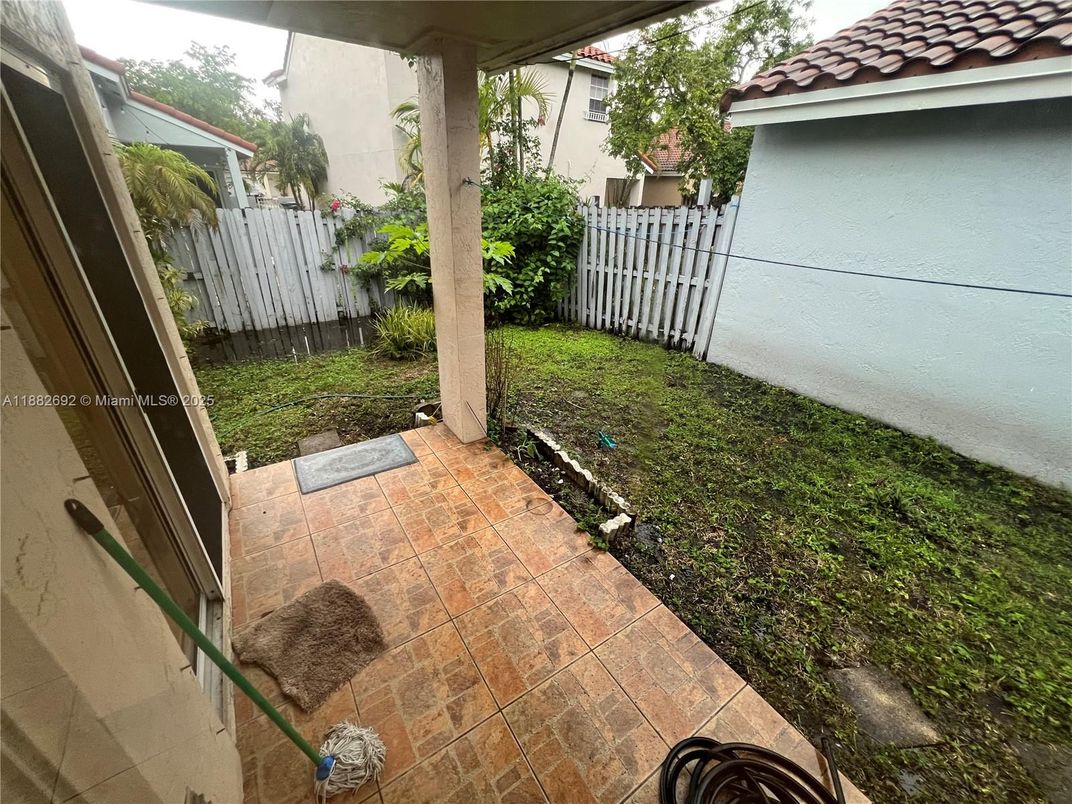 Backyard, Exterior