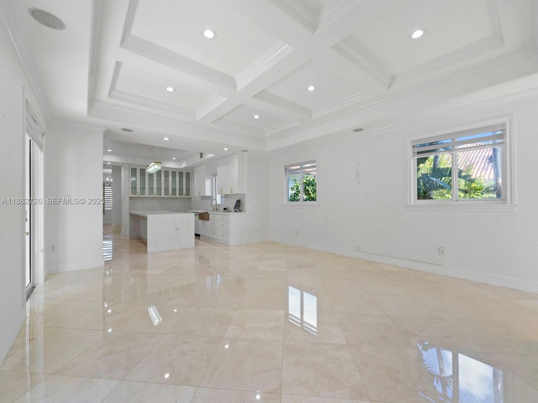 Empty room, Interior, Kitchen, Recessed Lighting