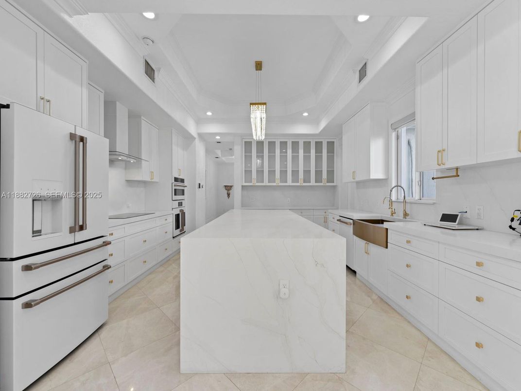 Interior, Kitchen, Pendant Lights, Recessed Lighting, Stainless Steel Appliances