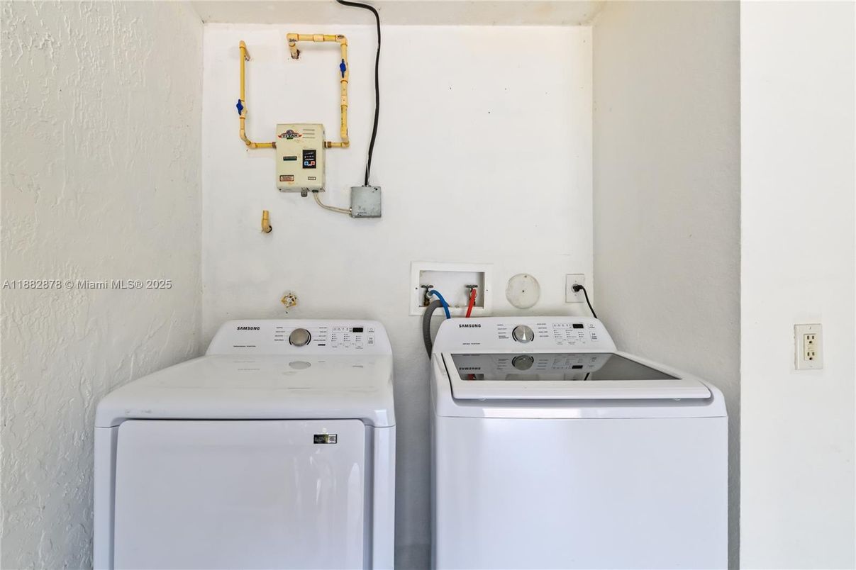 Interior, Utility Closets, Washer