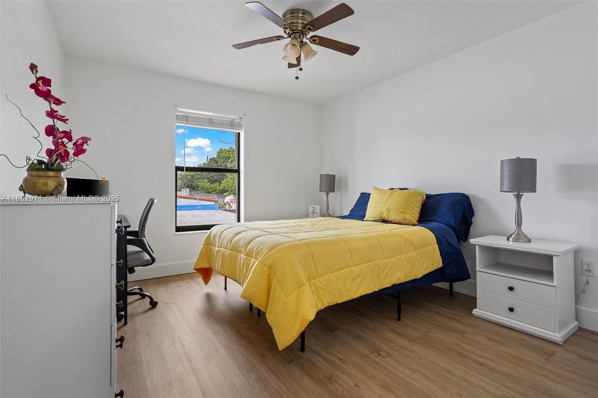 Bedroom, Home Office, Interior, Wood Texture Flooring