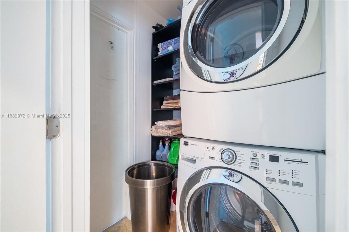 Interior, Utility Closets, Washer