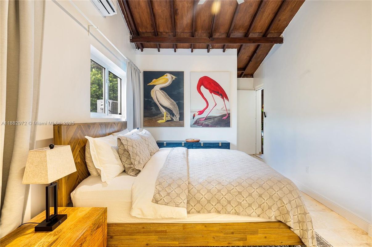 Bedroom, Interior, Wooden Beams, Wooden Ceilings