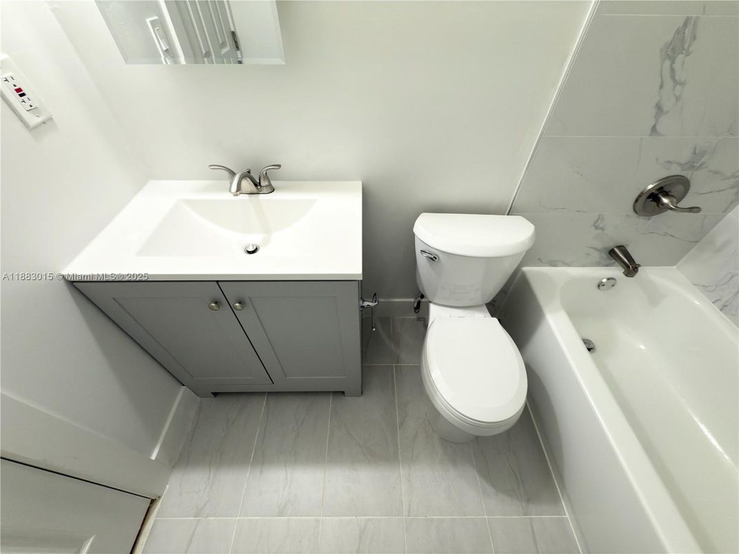 Bathroom, Interior, Marble, Marble Walls
