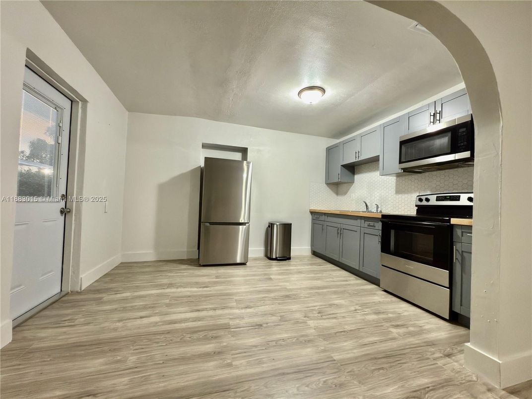 Interior, Kitchen, Stainless Steel Appliances, Wood Texture Flooring