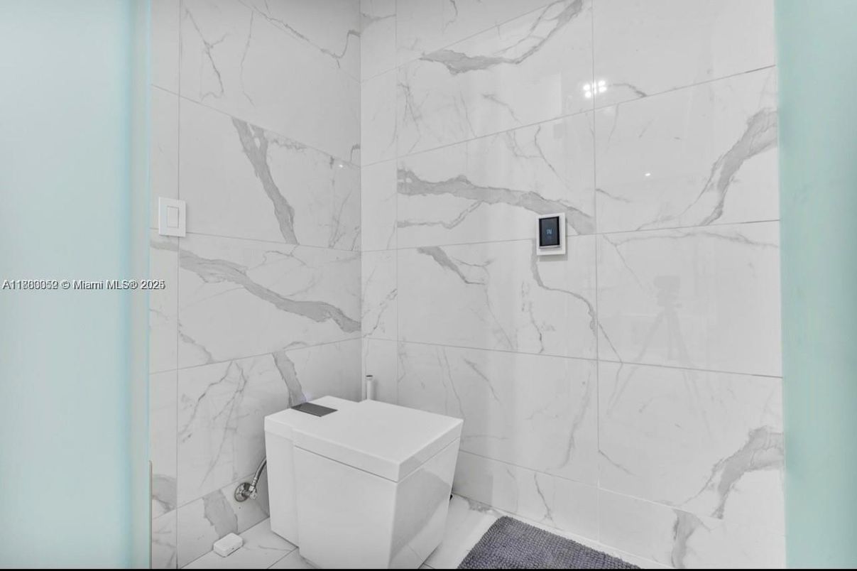 Bathroom, Interior, Marble Walls