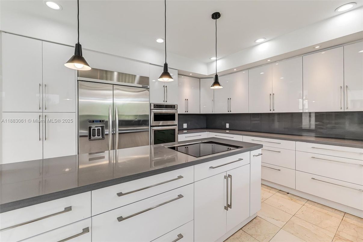 Interior, Kitchen, Pendant Lights, Recessed Lighting, Stainless Steel Appliances