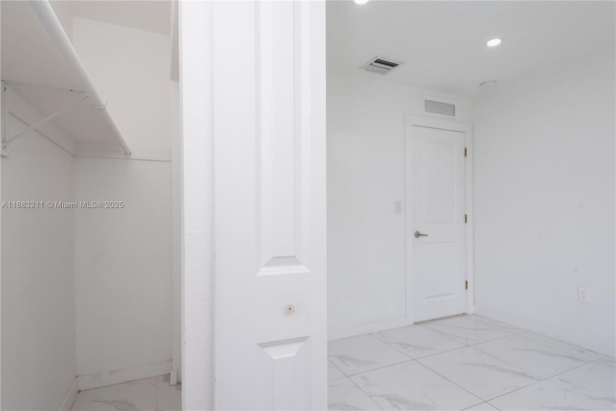 Interior, Marble, Recessed Lighting