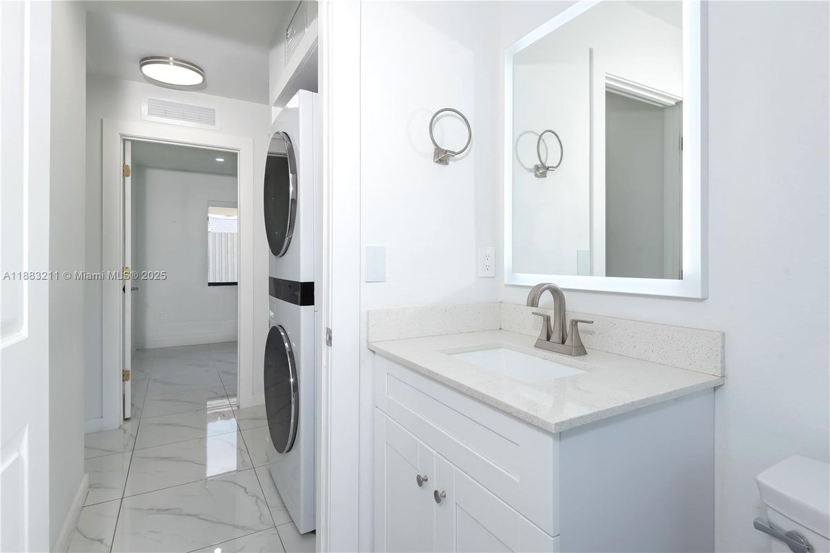Bathroom, Interior, Marble, Washer