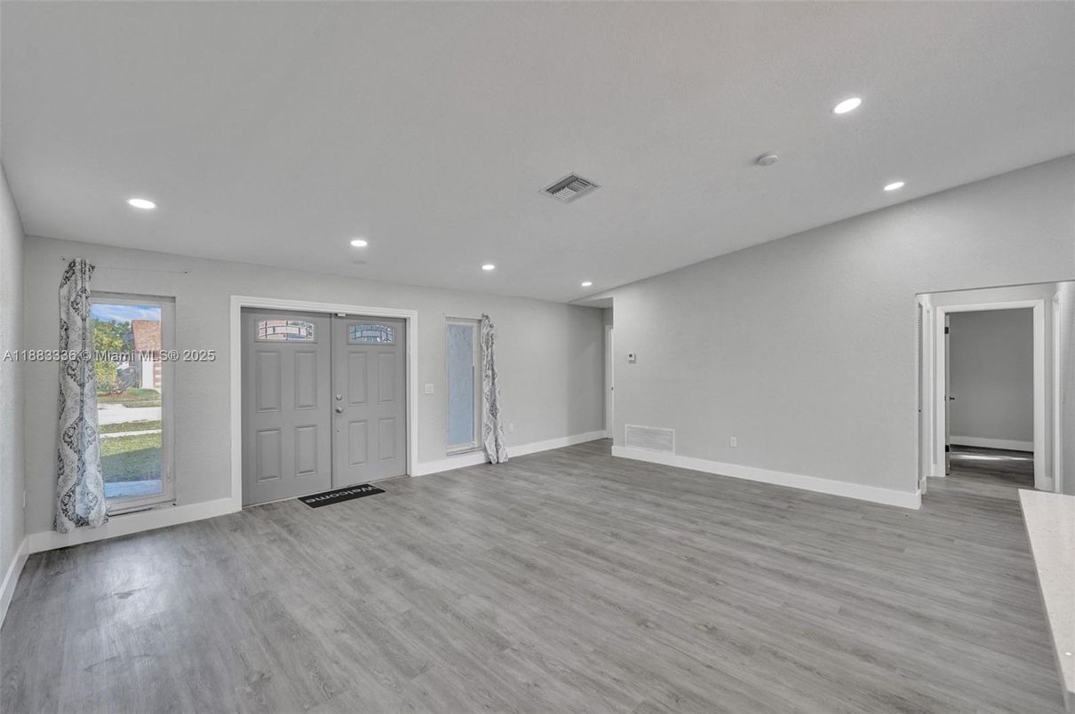 Empty room, Interior, Recessed Lighting, Wood Texture Flooring