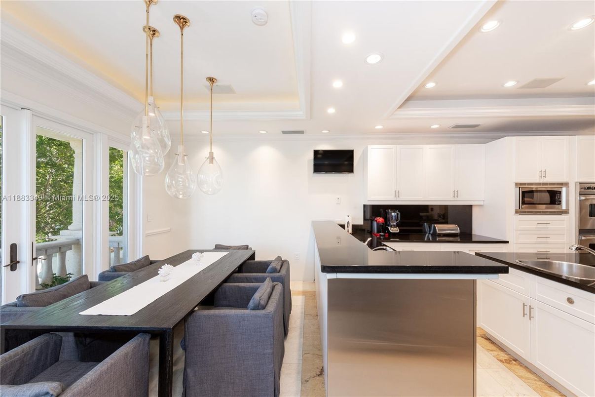 Interior, Kitchen, Pendant Lights, Recessed Lighting, Stainless Steel Appliances