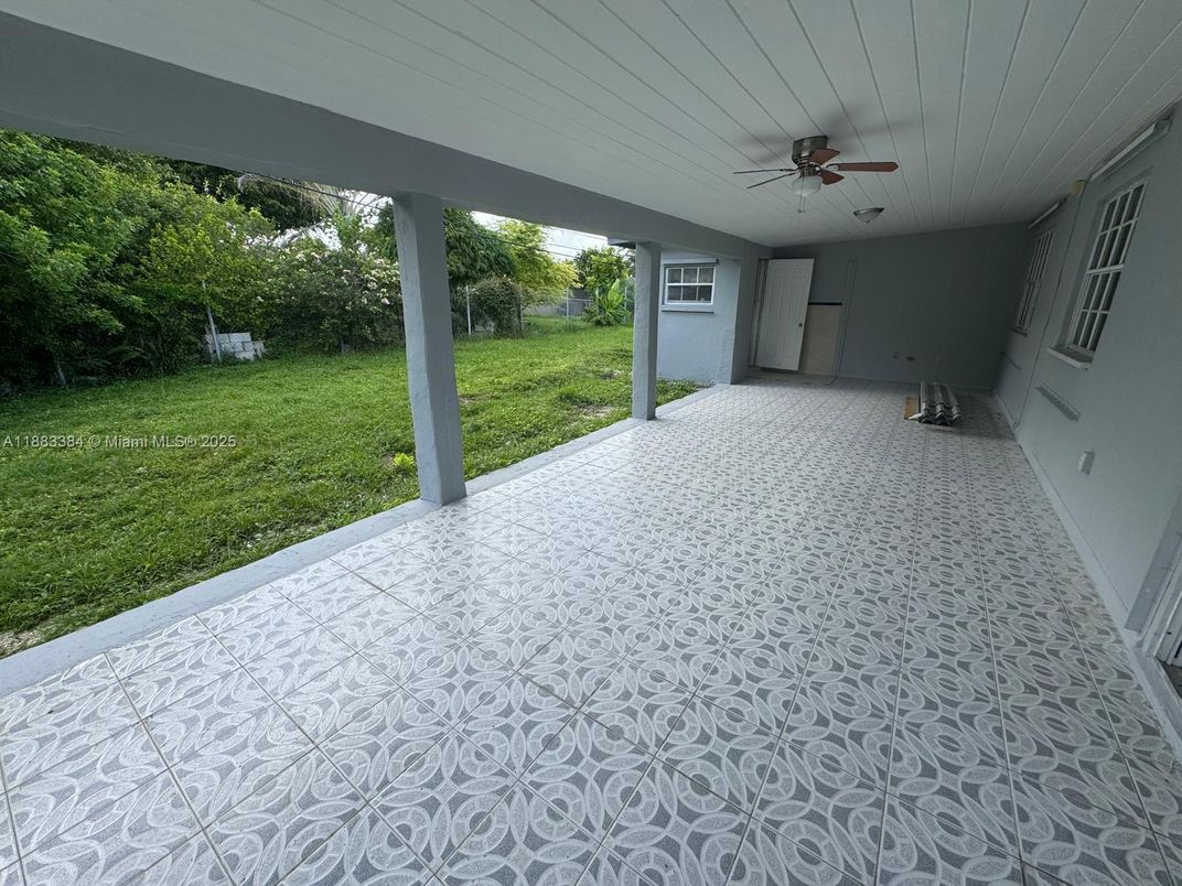 Backyard, Exterior
