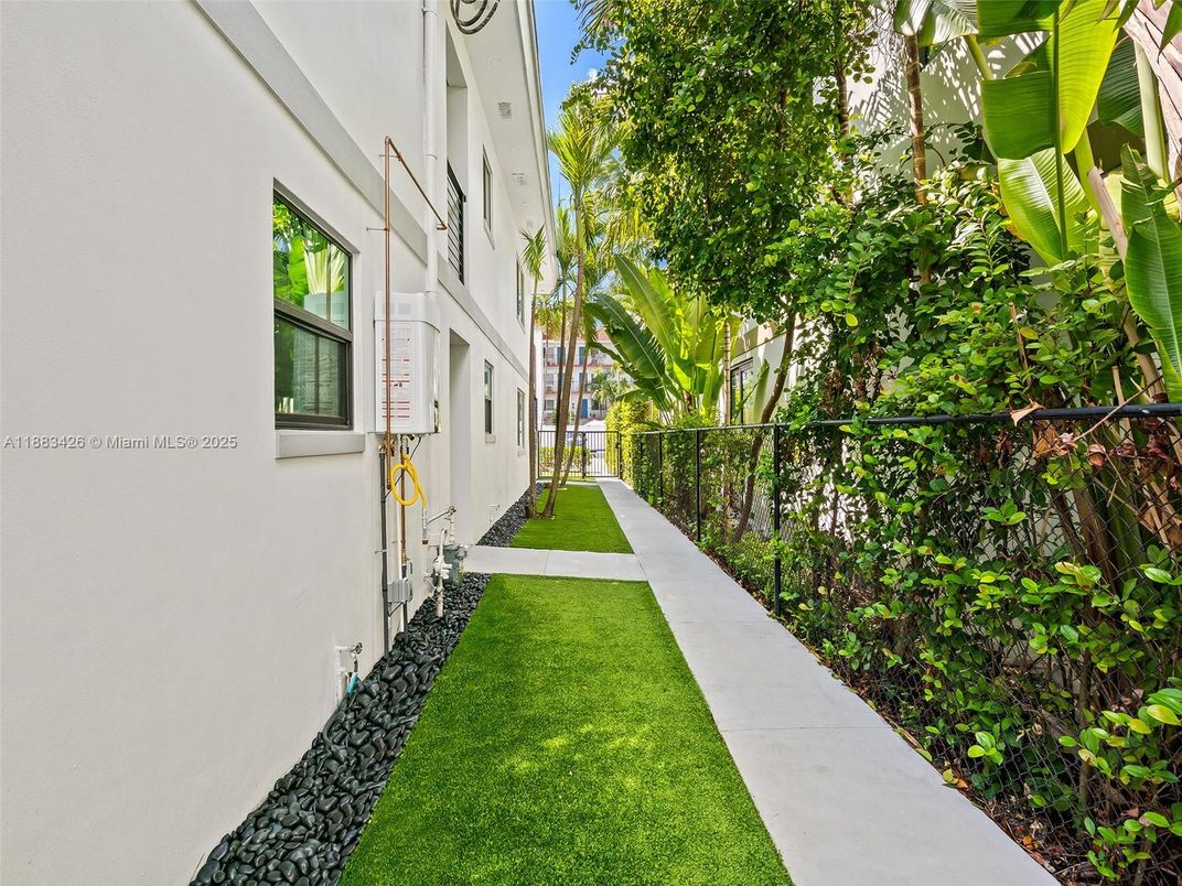 Backyard, Exterior