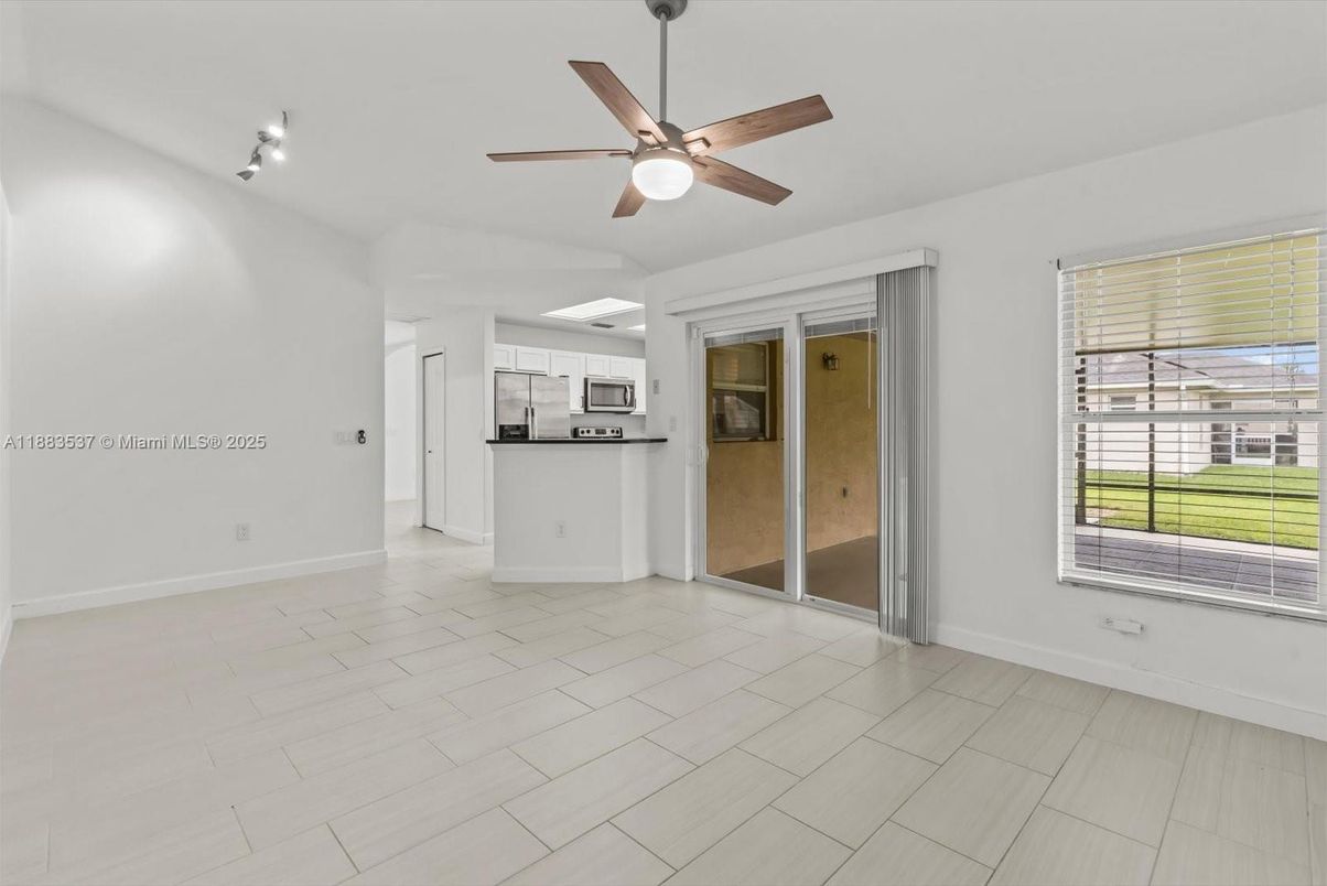 Empty room, Interior, Kitchen, Stainless Steel Appliances