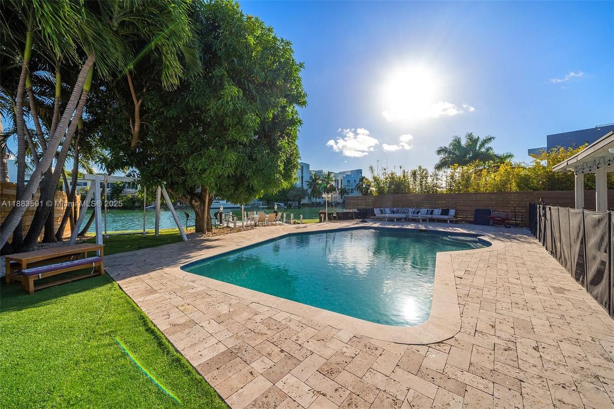 Exterior, Pool, Water