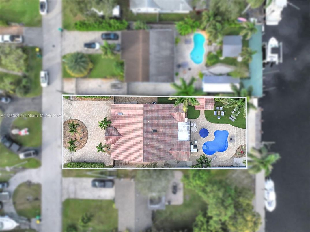 Exterior, Drone