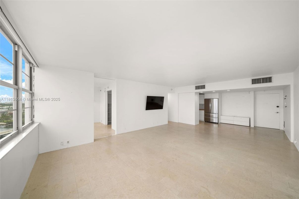 Empty room, Fireplace, Interior