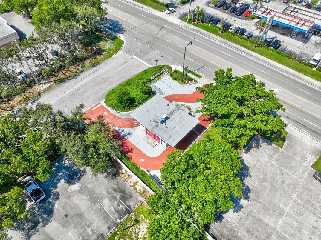 Exterior, Drone