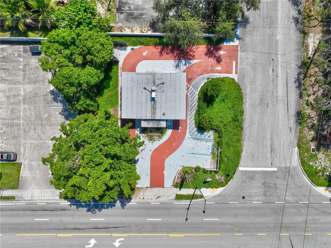Exterior, Drone