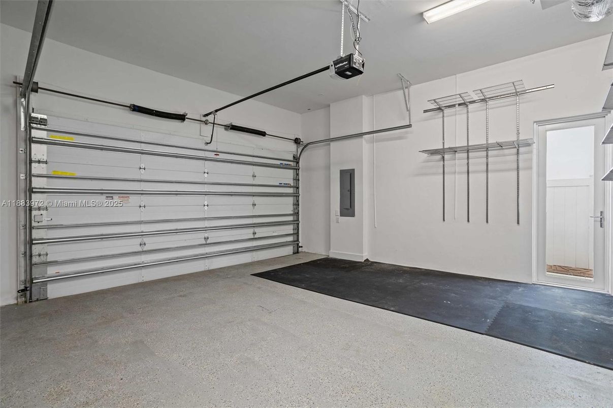 Garage, Interior