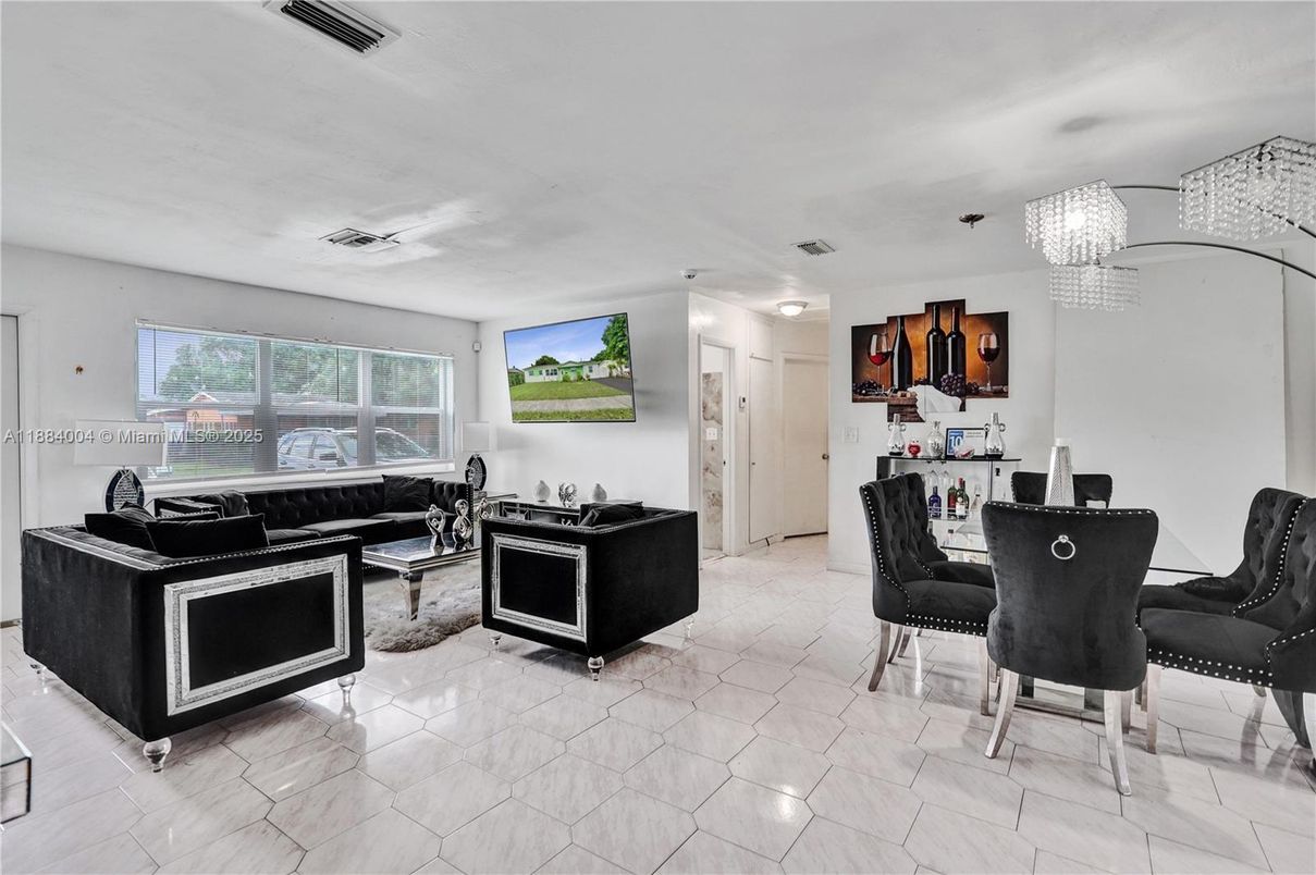 Chandelier, Dining room, Interior, Living room, Marble