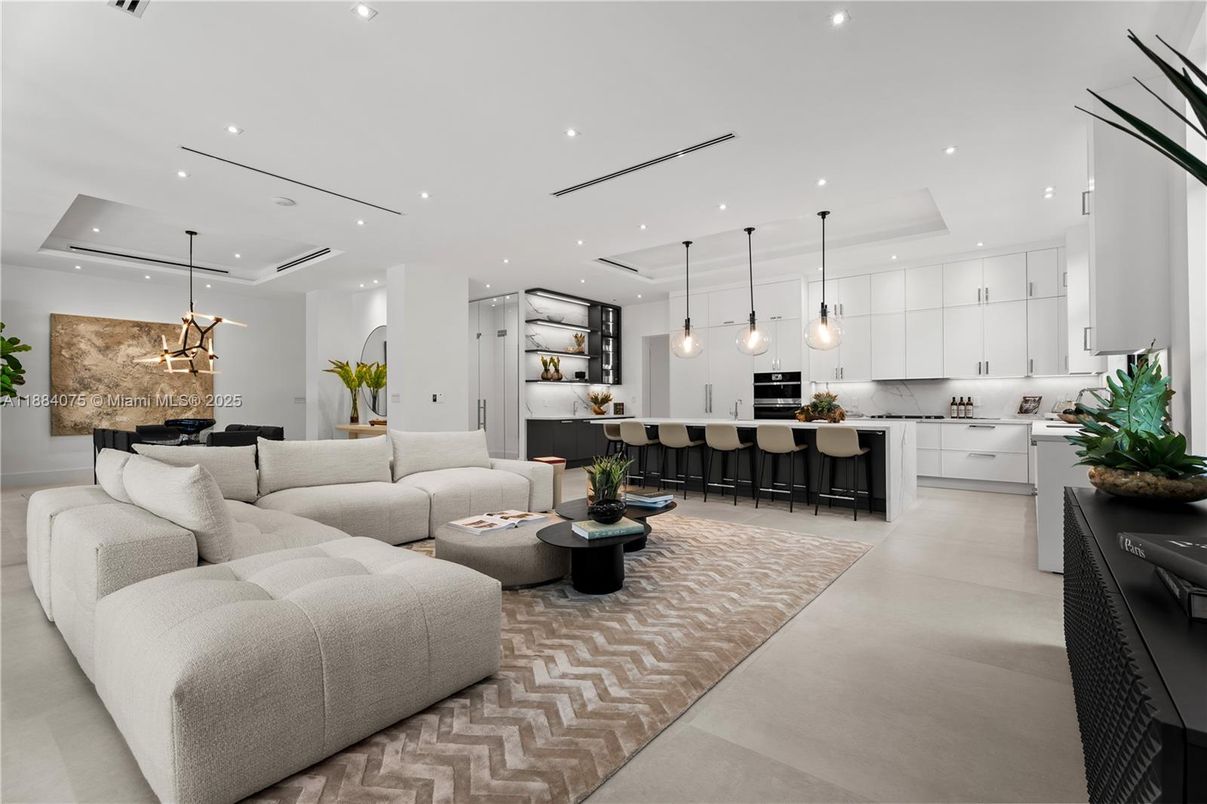 Interior, Kitchen, Living room, Pendant Lights, Recessed Lighting