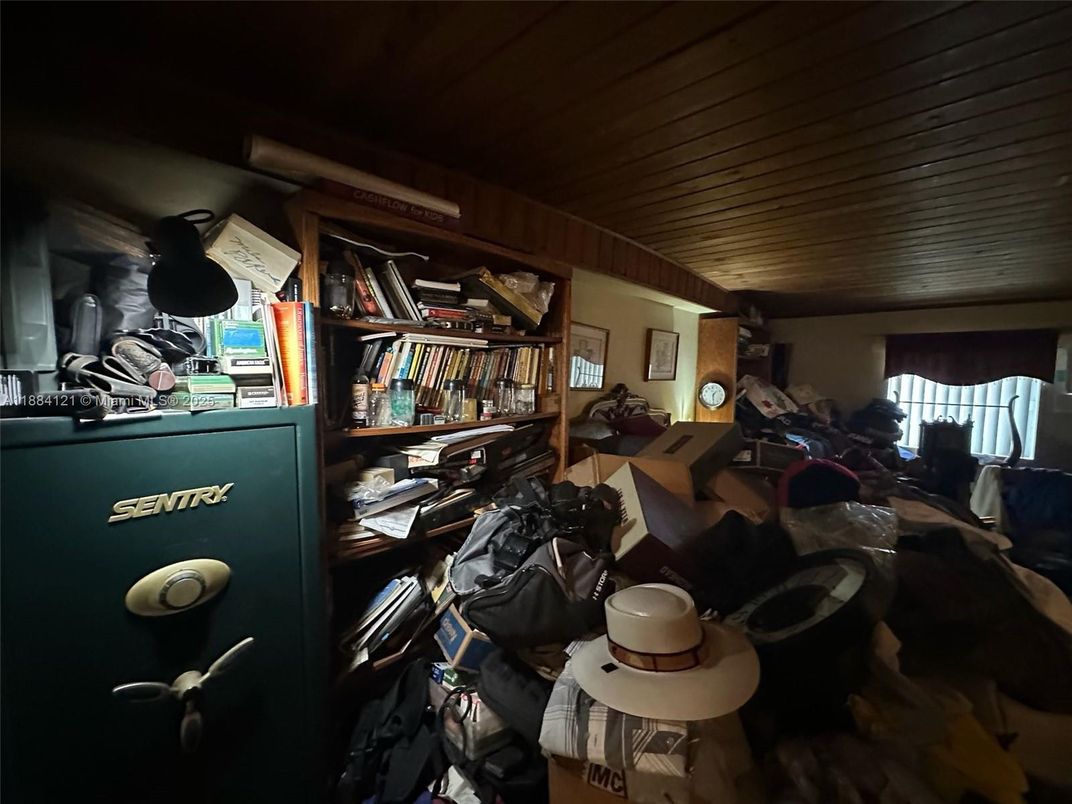Home Office, Interior, Wooden Ceilings