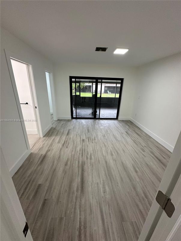 Empty room, Interior, Recessed Lighting, Wood Texture Flooring