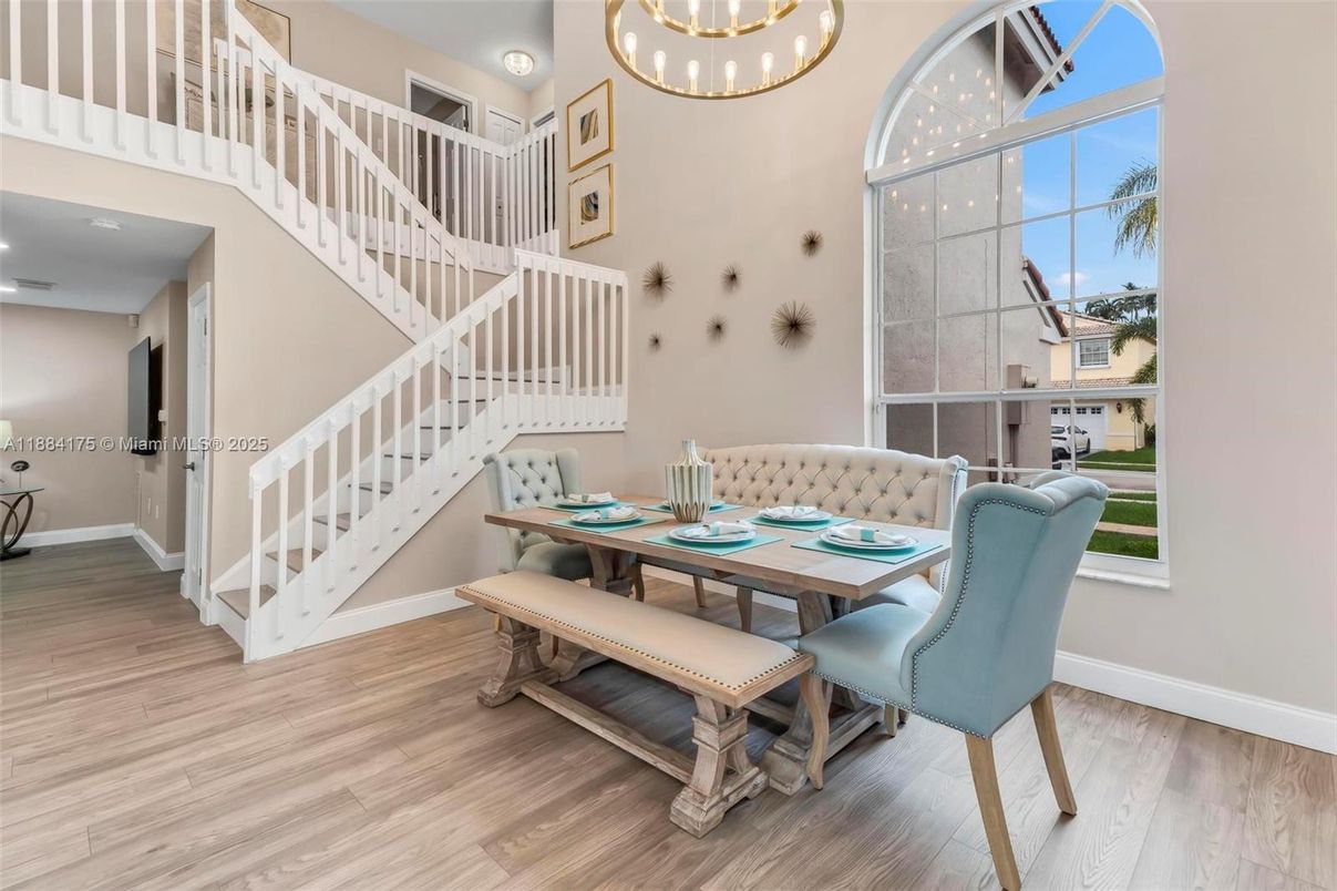 Dining room, Interior, Wood Texture Flooring