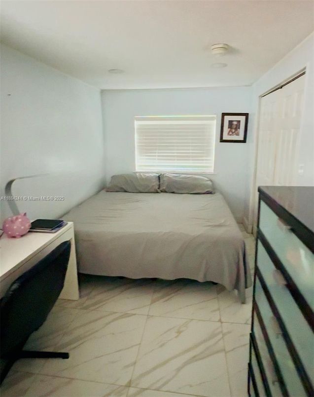 Bedroom, Interior, Marble