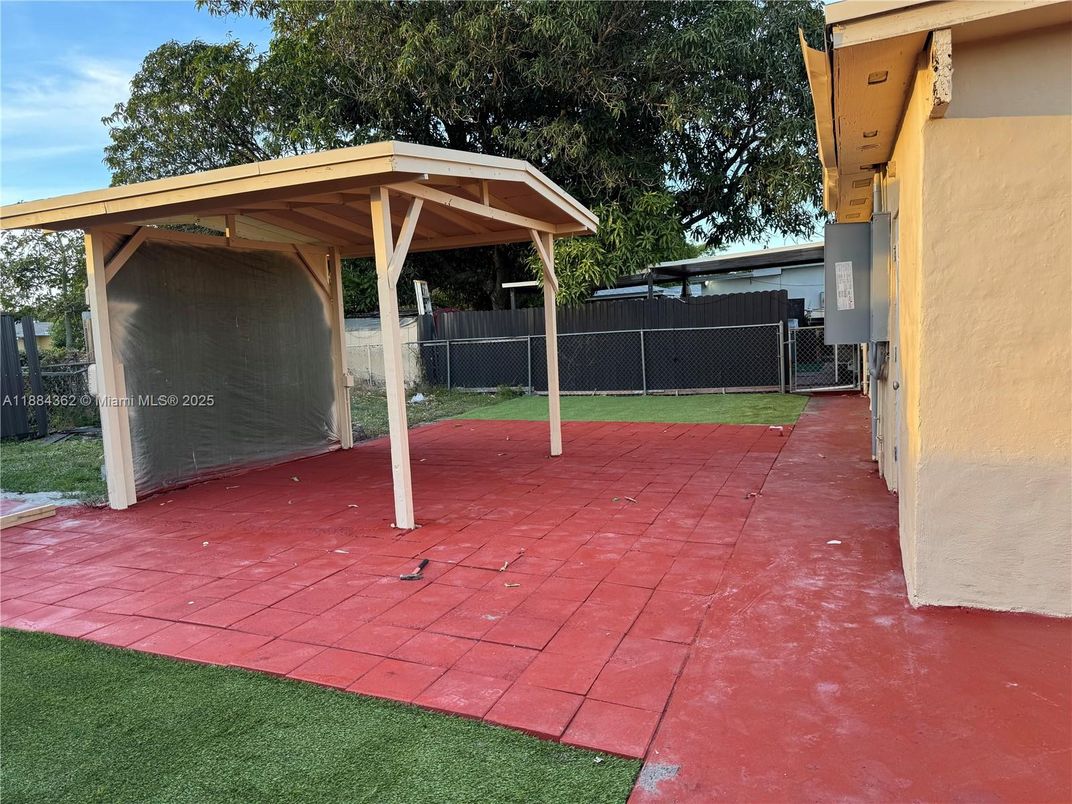 Backyard, Detached Garage, Exterior