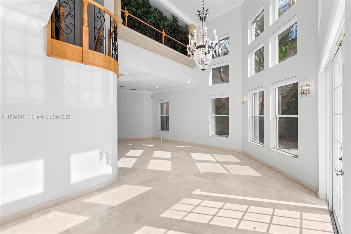 Chandelier, Empty room, Interior