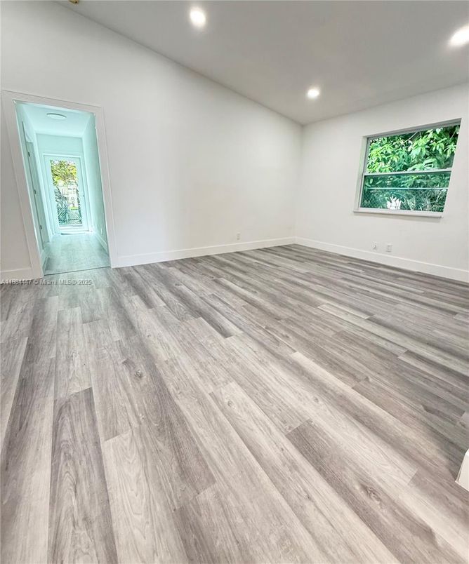 Empty room, Interior, Recessed Lighting, Wood Texture Flooring