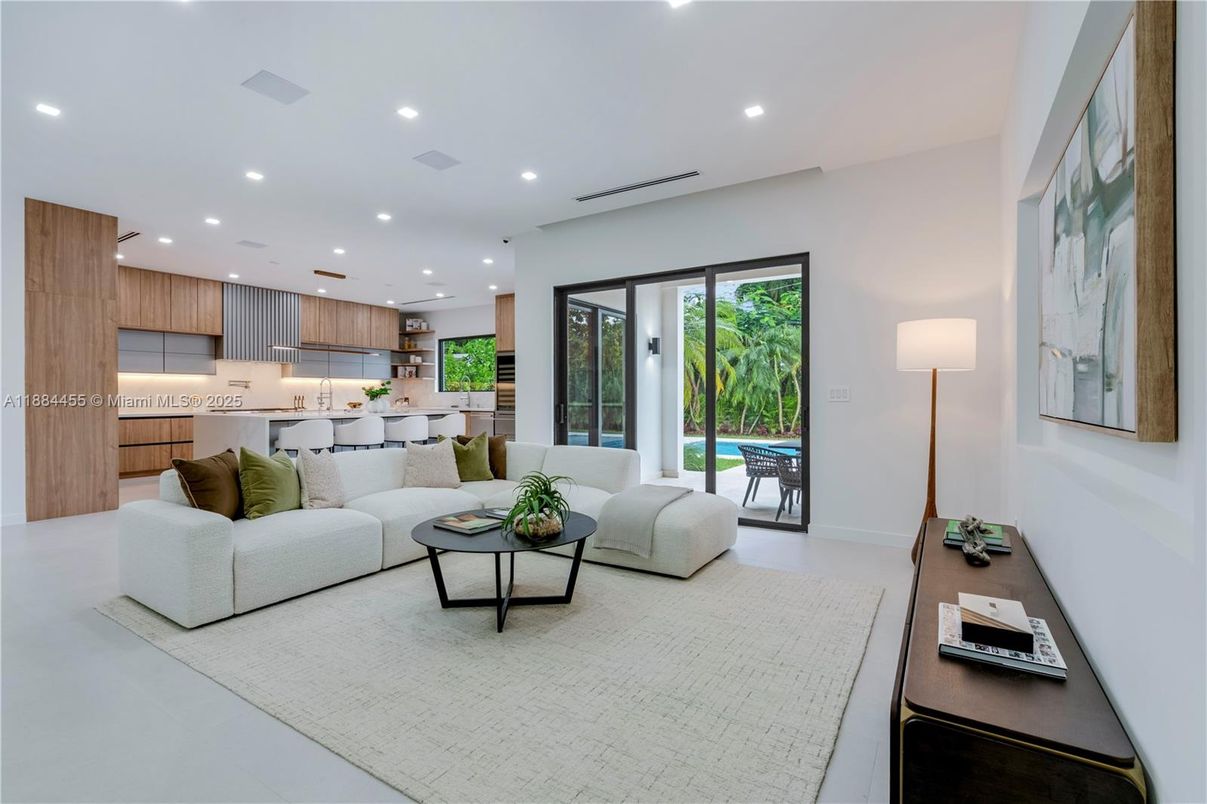 Interior, Kitchen, Living room, Recessed Lighting