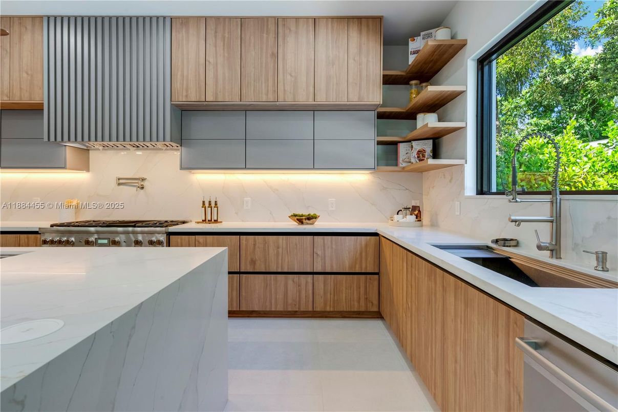 Interior, Kitchen, Marble Walls