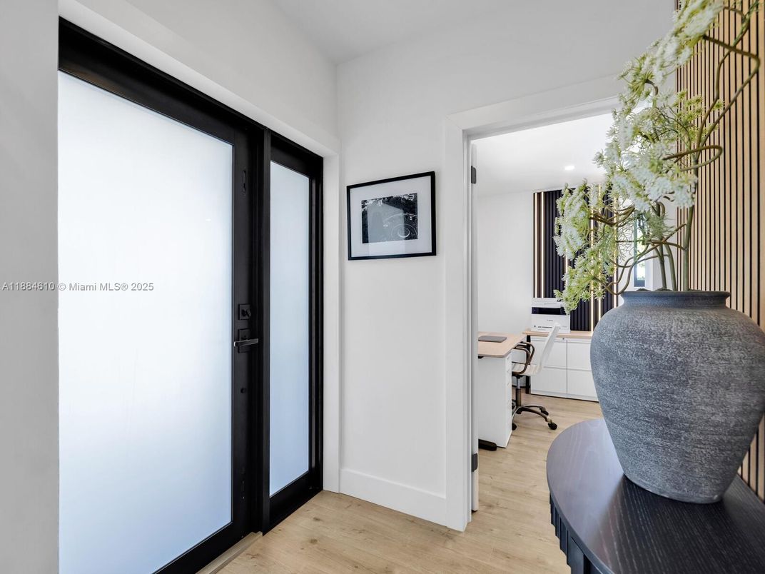 Home Office, Interior, Recessed Lighting, Wood Texture Flooring