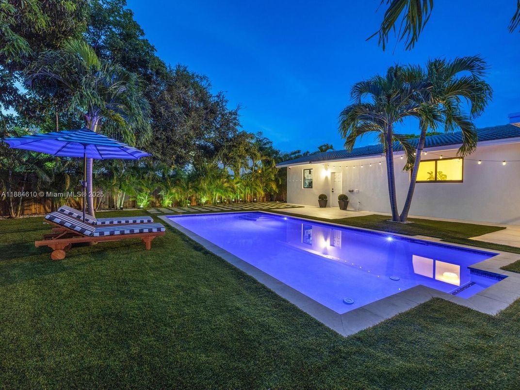 Backyard, Exterior, Pool