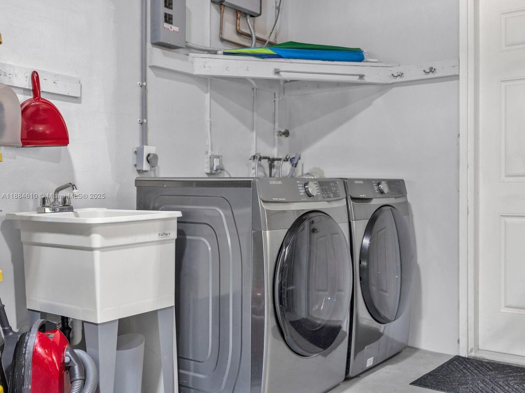 Interior, Washer