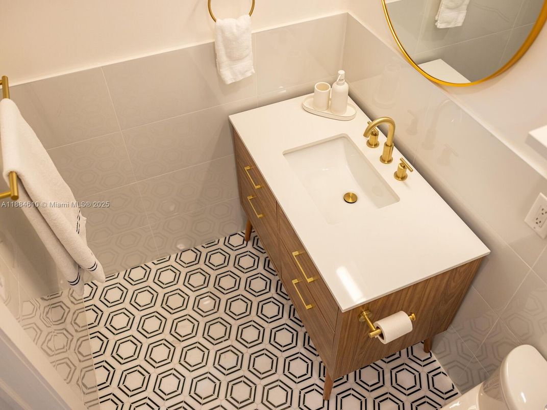 Bathroom, Interior