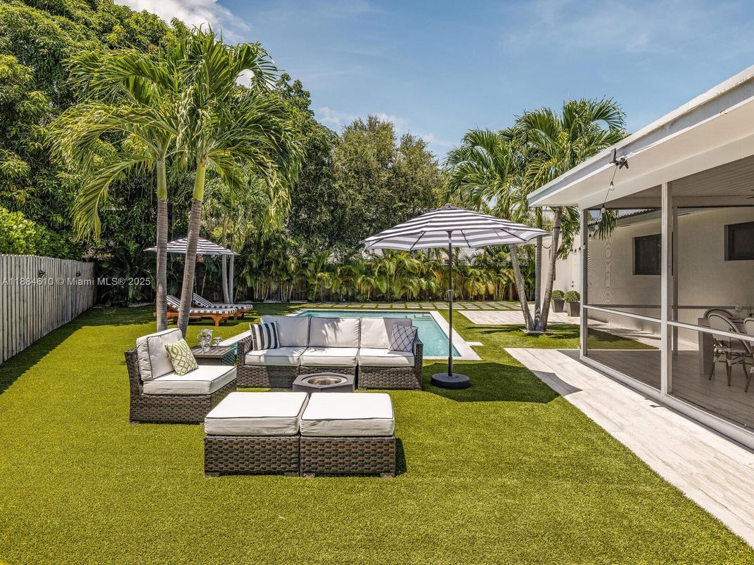 Backyard, Exterior, Pool