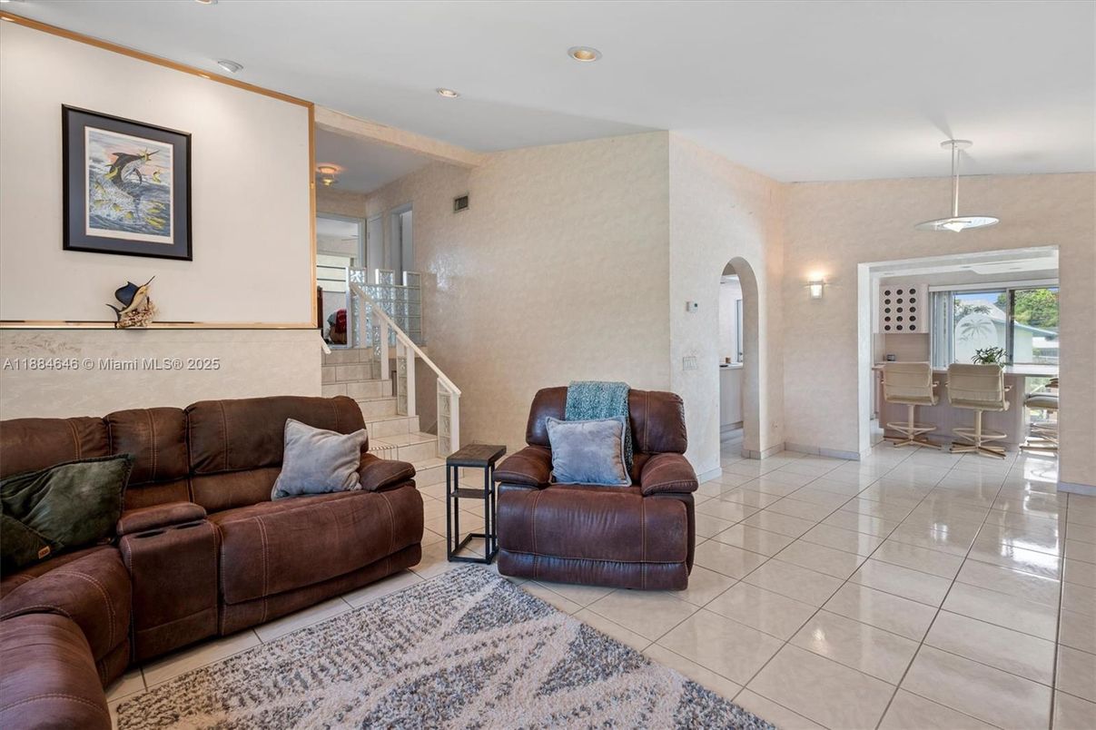 Dining room, Interior, Living room, Recessed Lighting