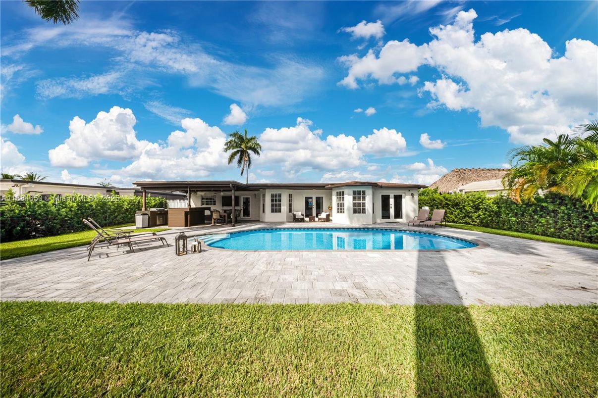 Backyard, Exterior, Pool