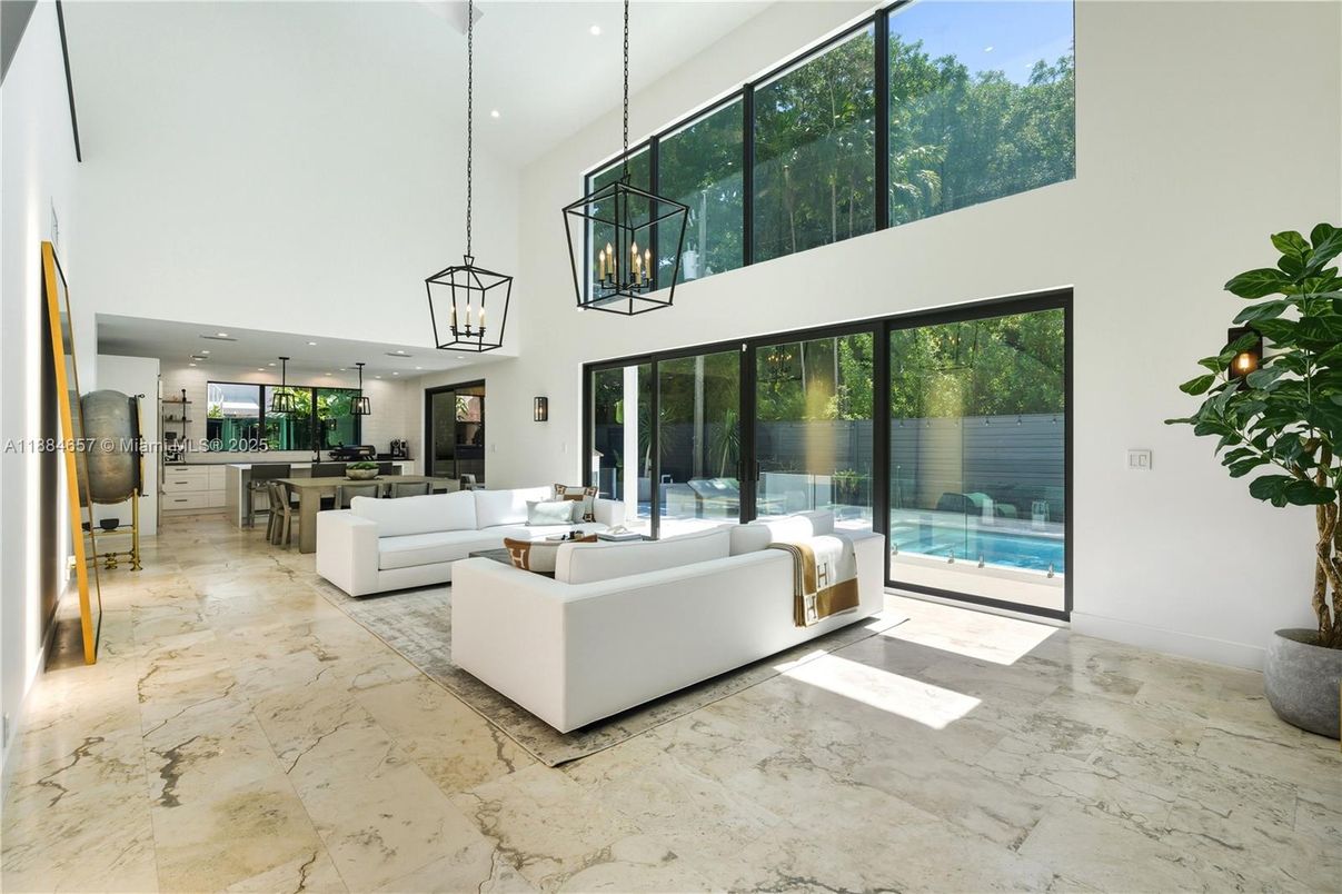 Dining room, Interior, Kitchen, Living room, Marble, Pendant Lights, Recessed Lighting