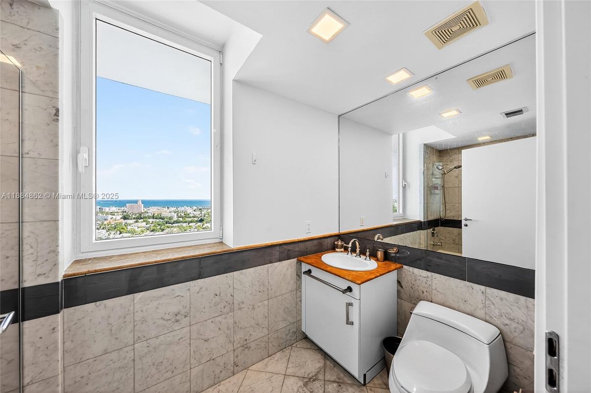 Interior, Recessed Lighting, Walk-in Closets