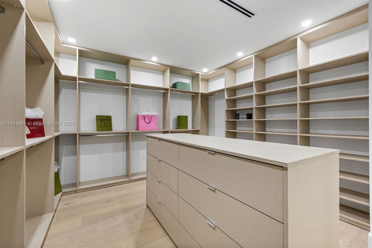 Interior, Recessed Lighting, Walk-in Closets, Wood Texture Flooring