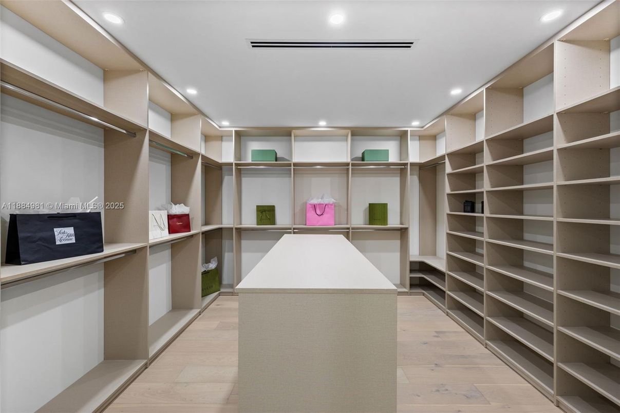 Interior, Recessed Lighting, Walk-in Closets, Wood Texture Flooring