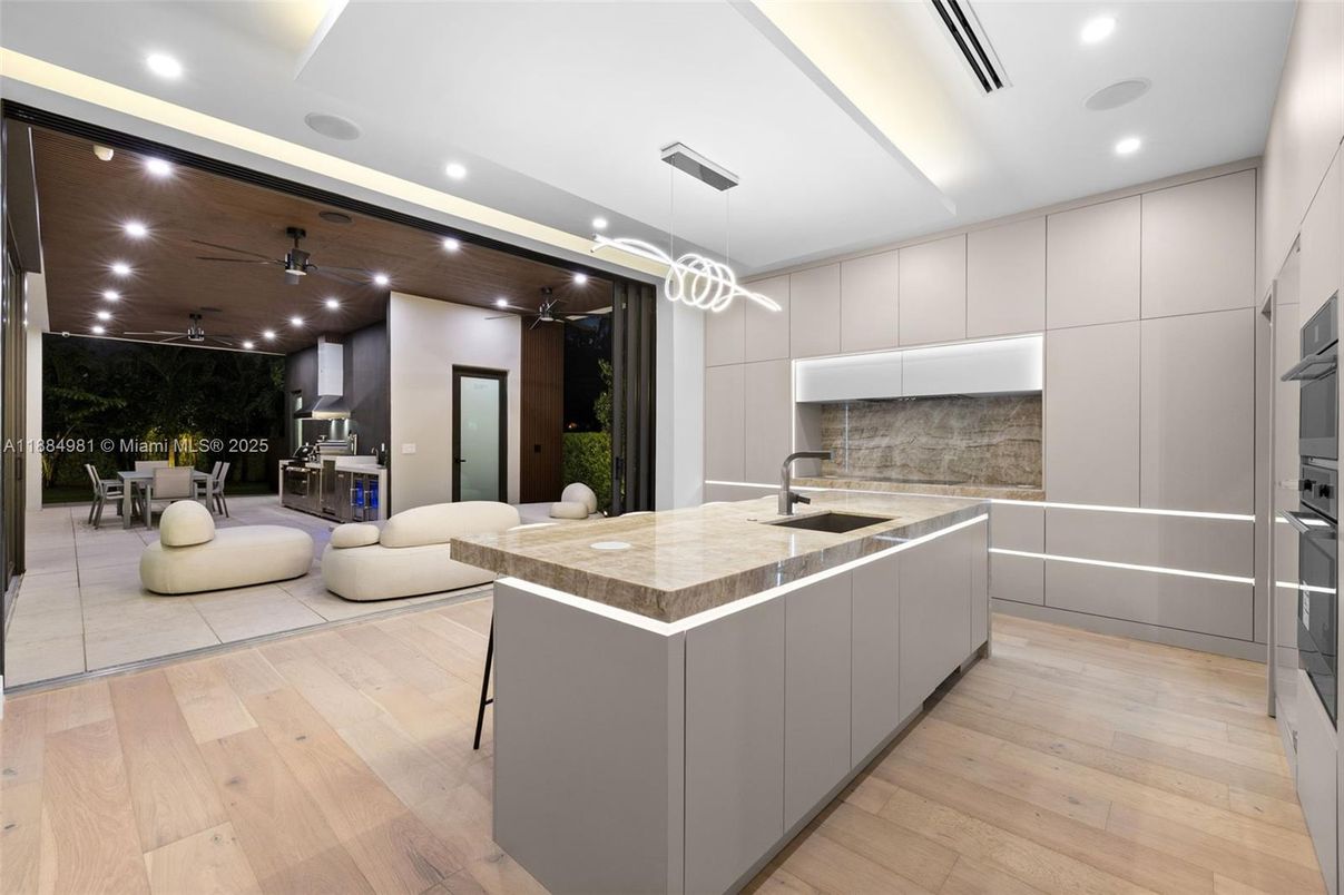 Interior, Kitchen, Living room, Pendant Lights, Recessed Lighting, Stainless Steel Appliances, Wooden Ceilings, Wood Texture Flooring