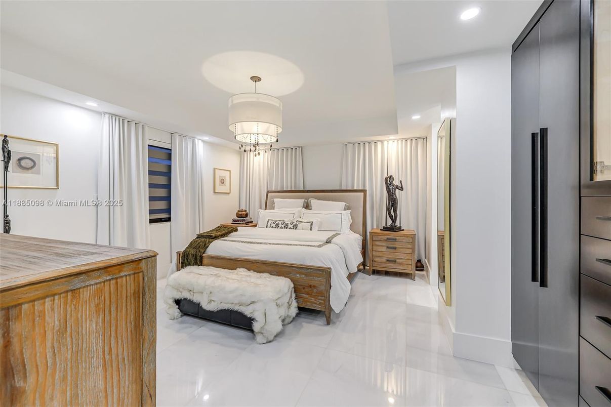 Bedroom, Chandelier, Interior, Recessed Lighting