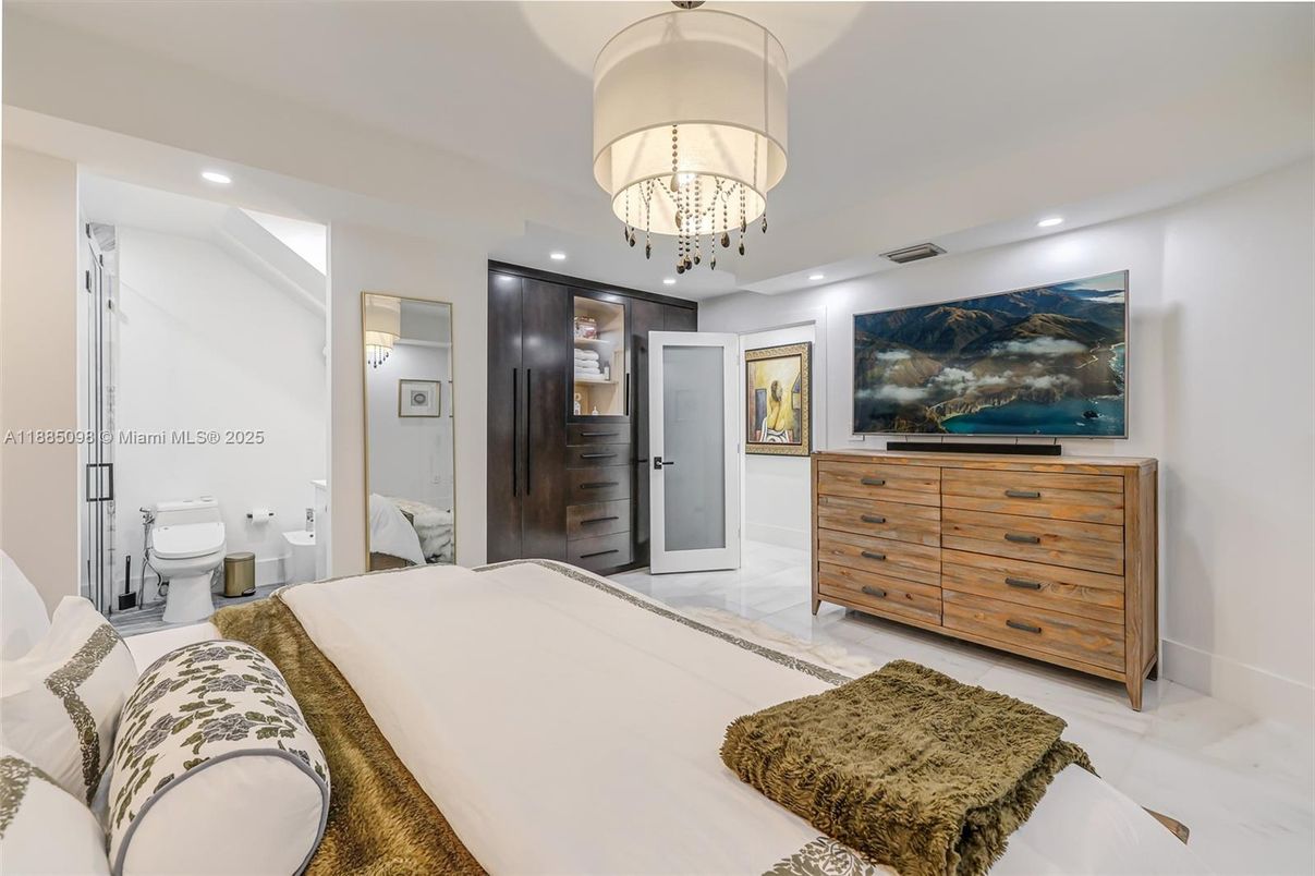 Bedroom, Chandelier, Interior, Recessed Lighting